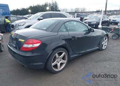 2005 Mercedes-Benz Slk 350 from USA, damaged, VIN WDBWK56F35F040704